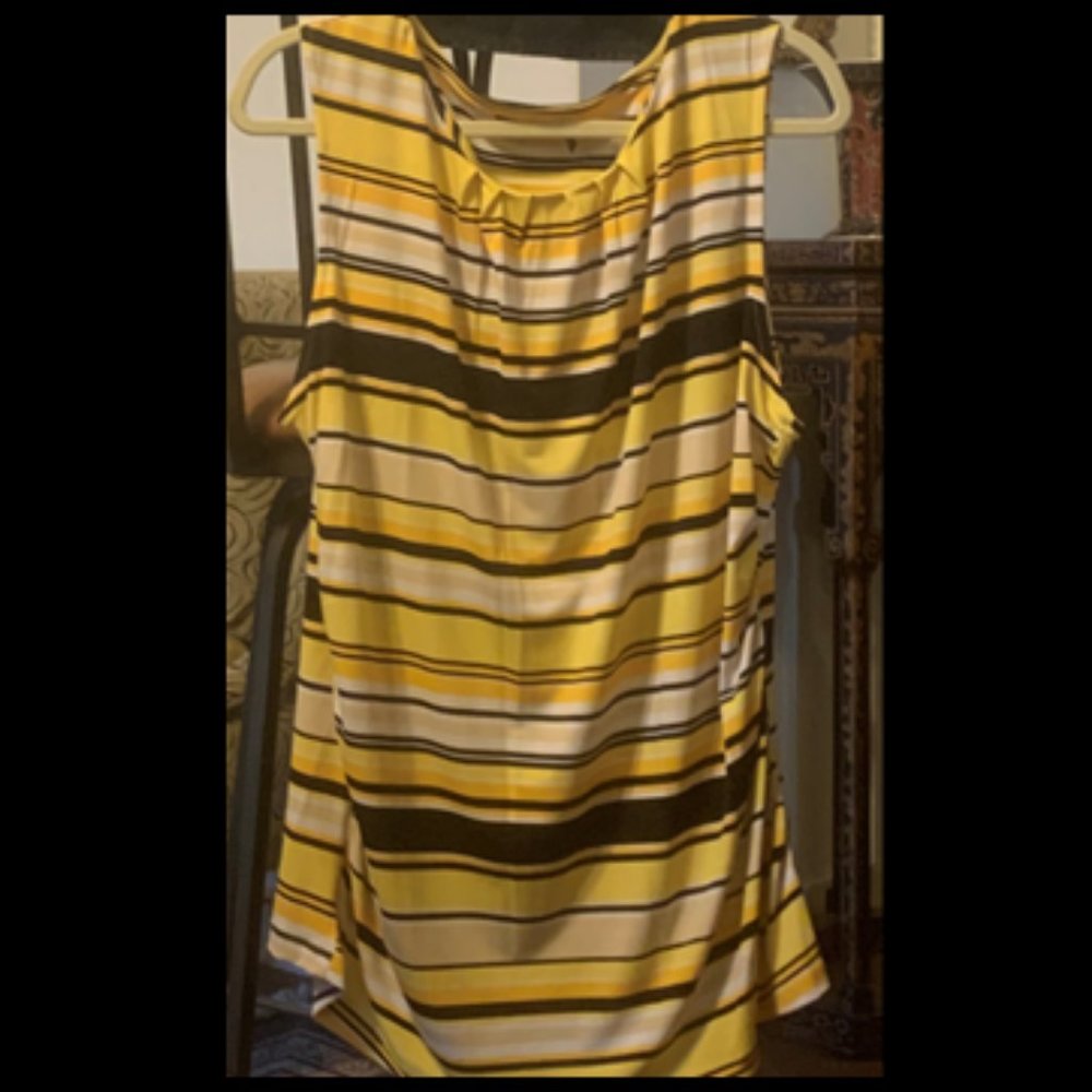 NY & Co 7th Ave Design Studio - Round Neck, Sleeveless, Striped Blouse XL NWT